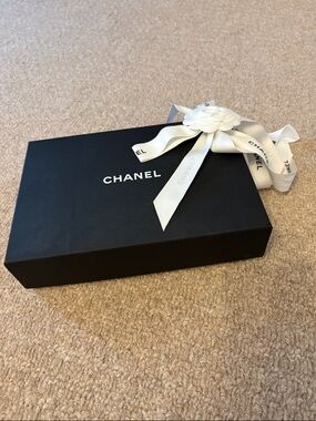 Chanel box with ribbon and flower 10.5in x7in x 2in - great condition